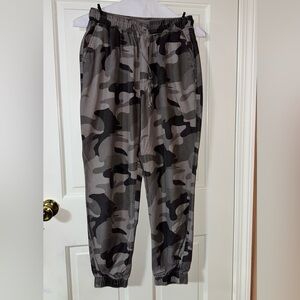 Hollister grey camo joggers